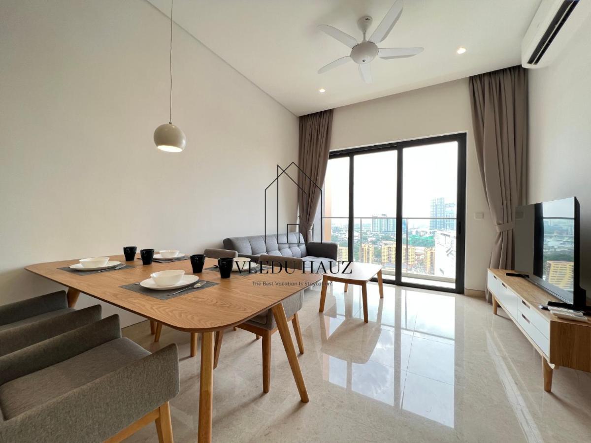 Apartemen Lucentia Residences Bbcc At Lalaport By Veedu Hauz